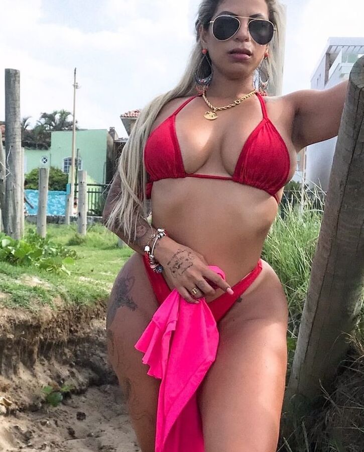 PUTA DO INSTAGRAM: Nanda Vieira