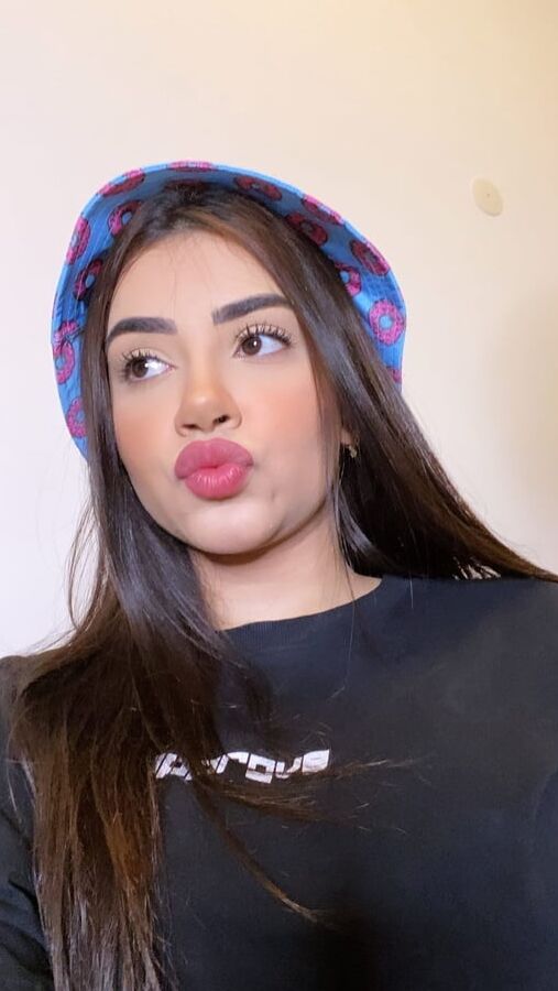 Taina Costa