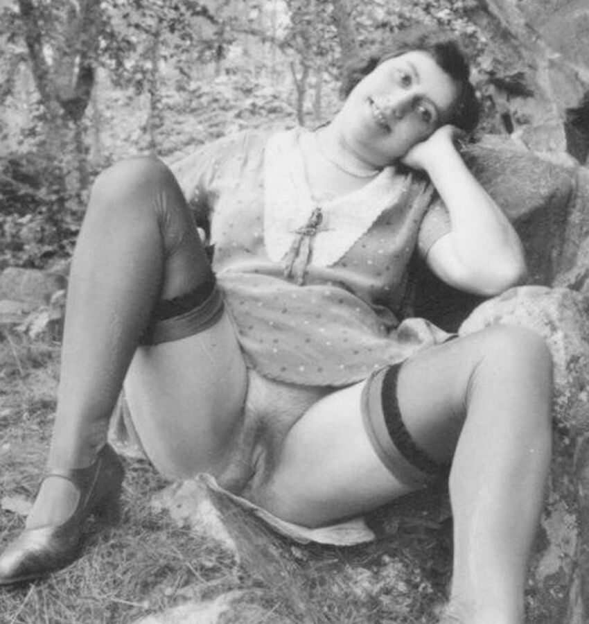 Vintage Women B&amp;W Vol.