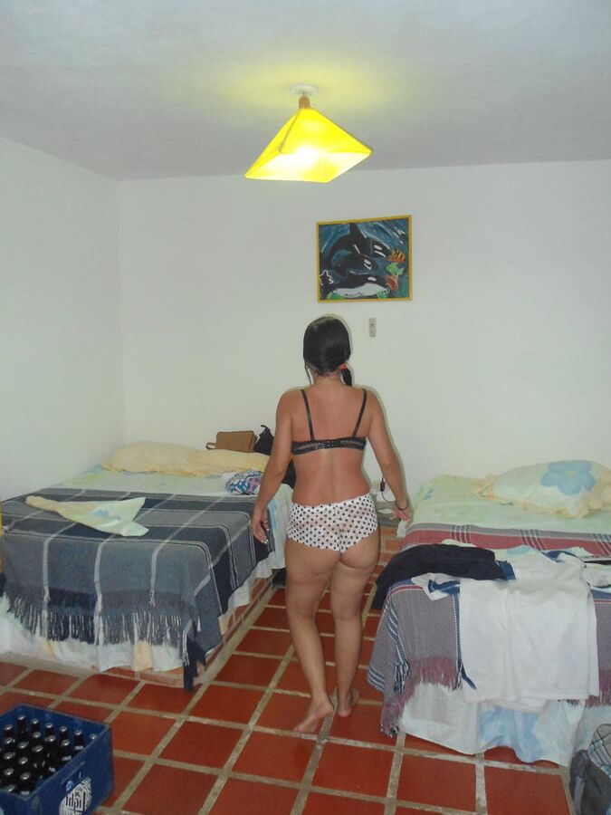 LAS NALGAS DE NUESTRAS AMIGAS