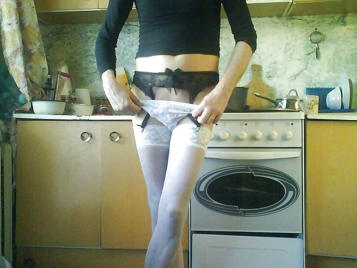 Gaped by my husband&;s friend