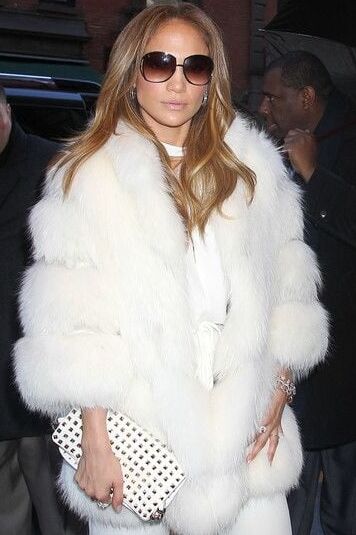 Jlo looking hot in fur