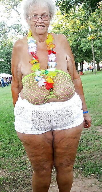 Bbw mix (Older saggy tits)