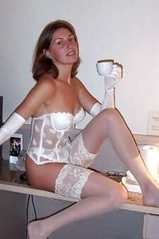 NAUGHTY BRIDES