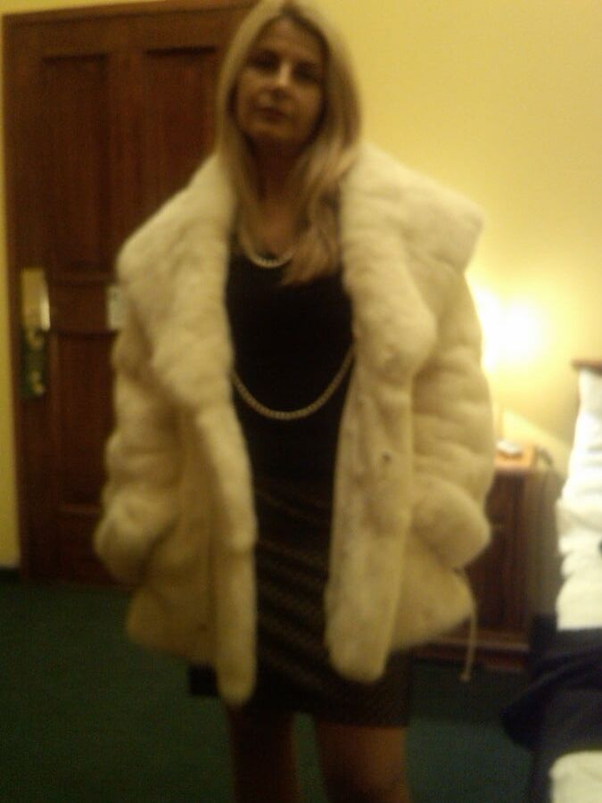 Italian Milf Mom Cuckold swinger bitch exposed webwhore