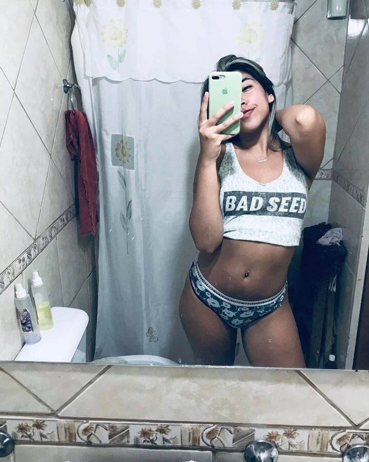 On Instagram- ro_ailen