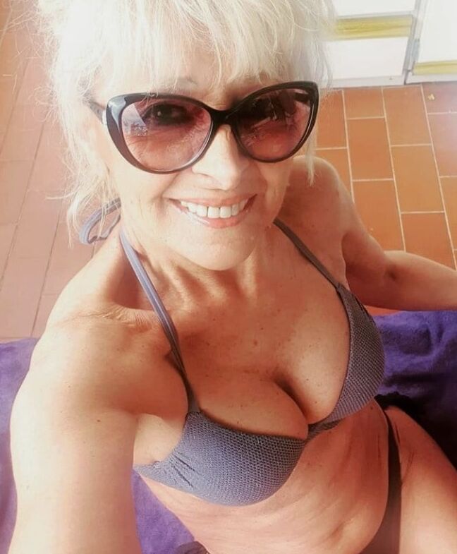 Mature Cunts I Fuck for Cash