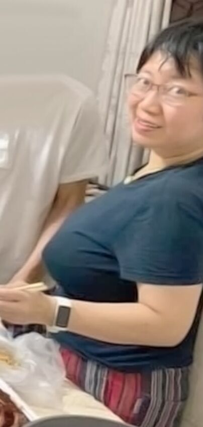 sexy big tits asian milf Yuk lin