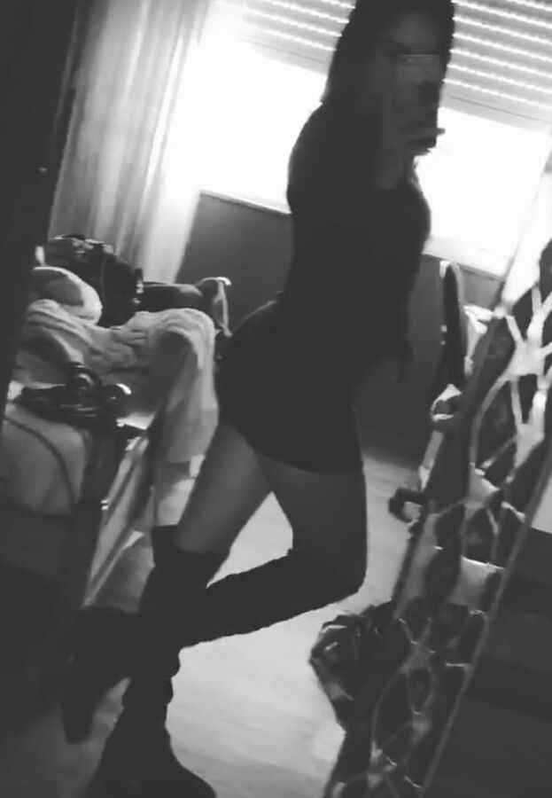 Natalia Alns Sexy Sofisticada Muerte