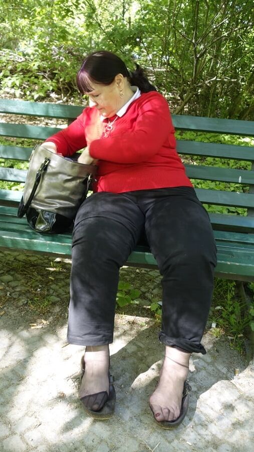 Nylon granny