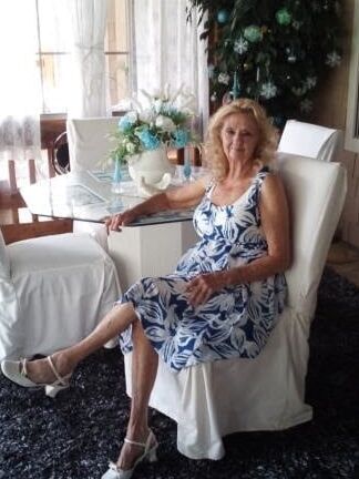 Unbelievable grandmas face to cum mix