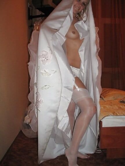 NAUGHTY BRIDES