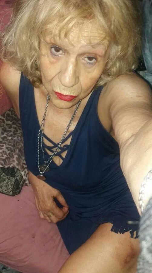 Abuela caliente
