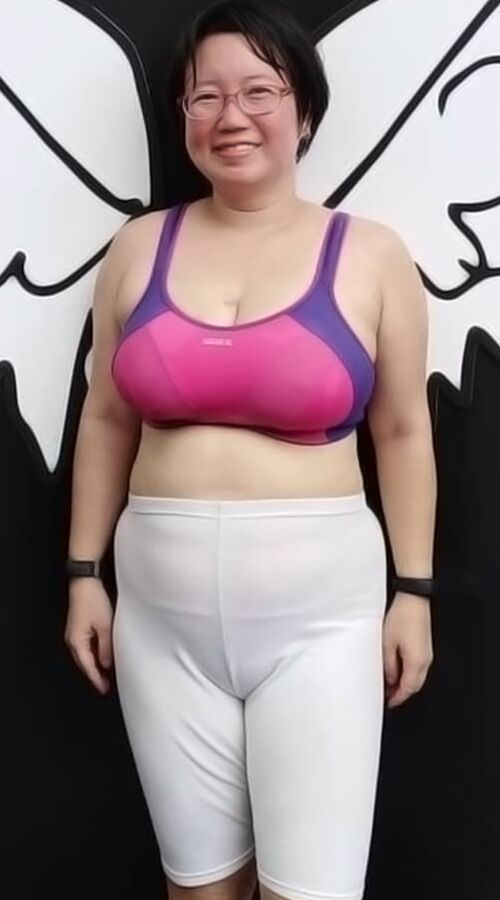 sexy big tits asian milf Yuk lin