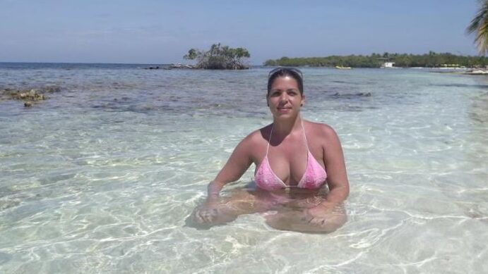 SDRUWS - BRAZILIAN SWINGER SLUT MATURE WIFE JANETTE