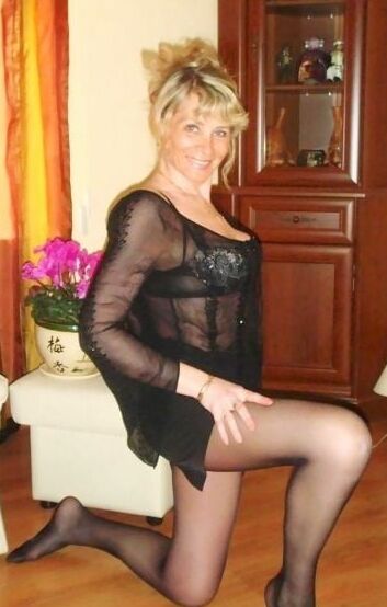 Mix Beautiful ladies young and old with Panyyhose II