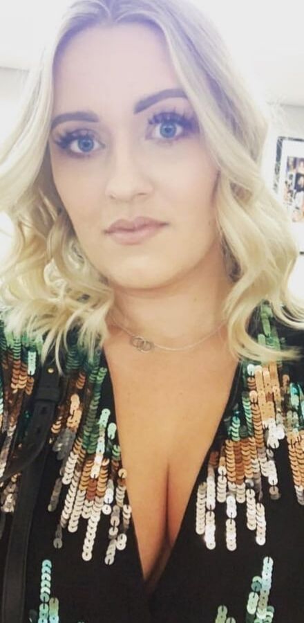 Ellie Warner (gogglebox)