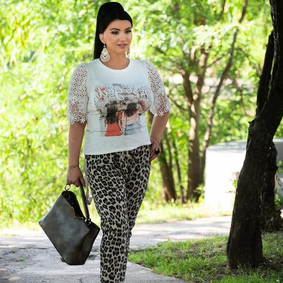 Adriana Bahmuteanu