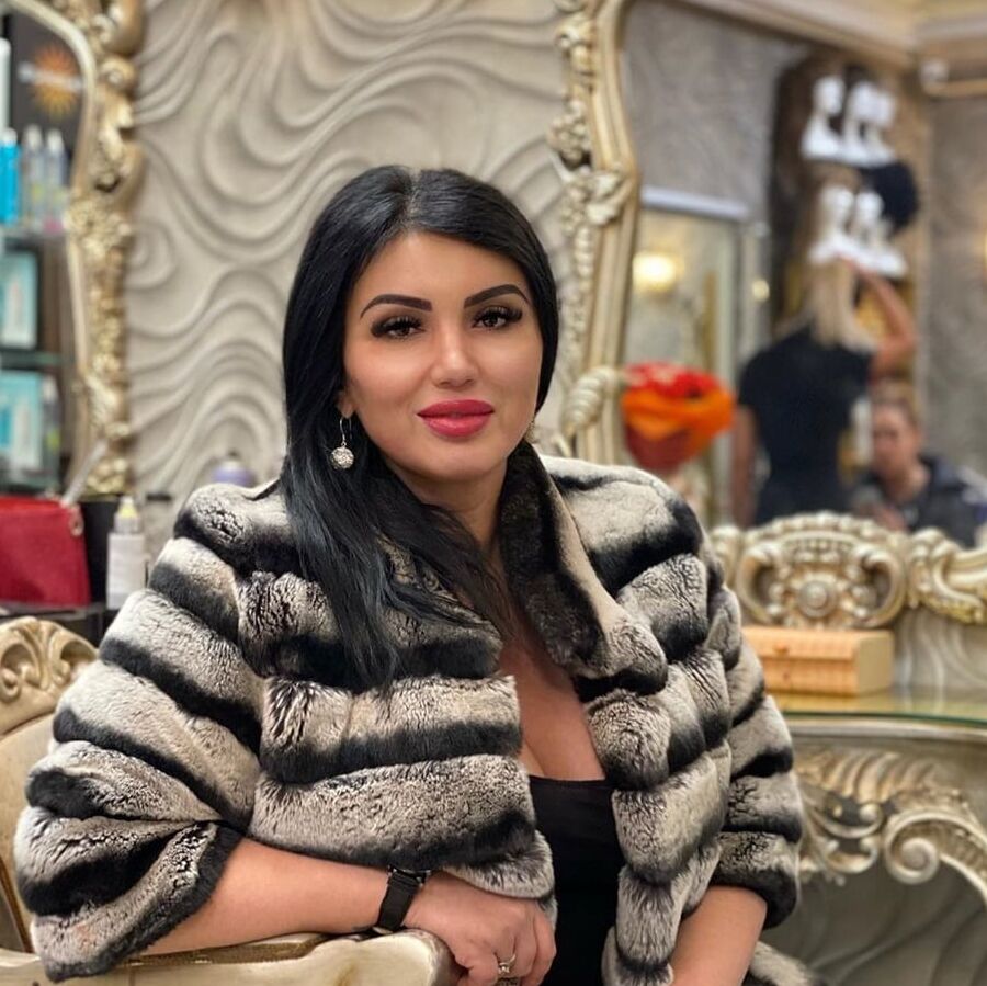 Adriana Bahmuteanu