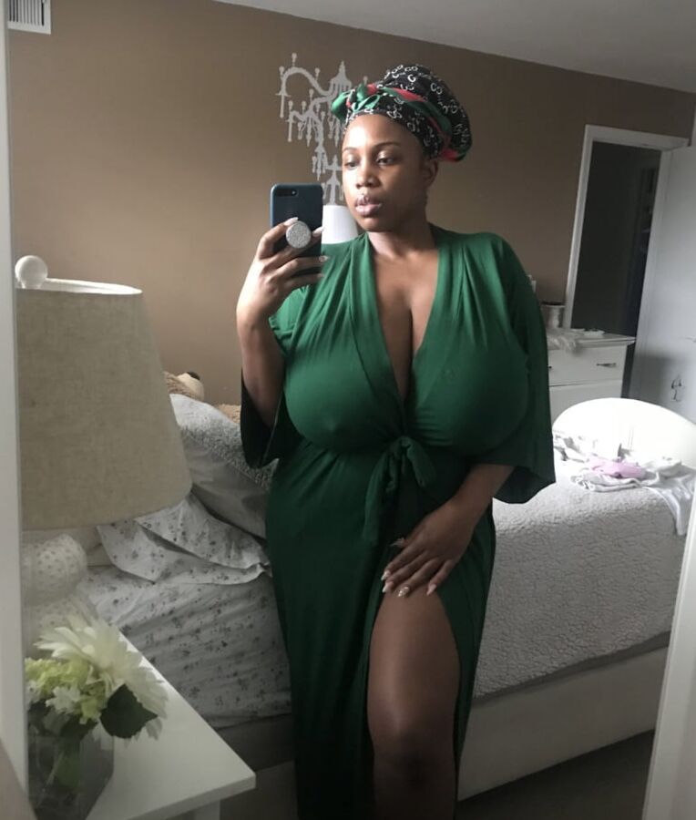 MASERATIxxx RARE pregnancy photos