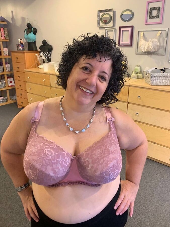 sexy plus size ladies in lingerie