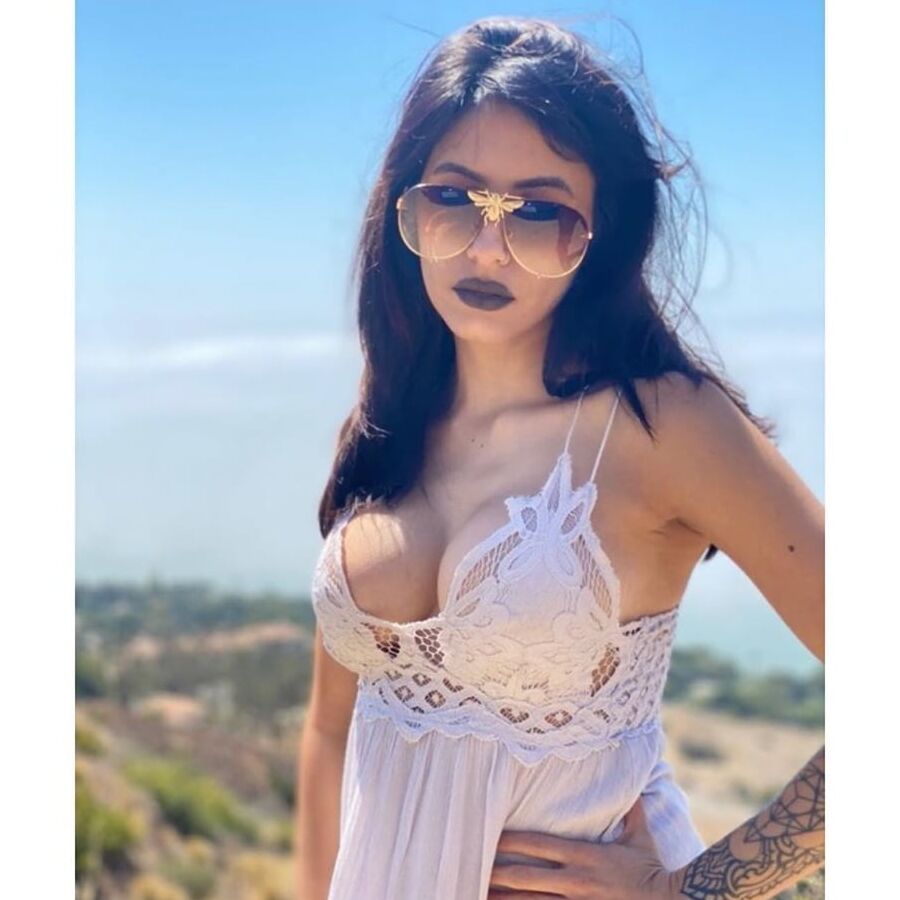 Cristina vee (hot voice actress)
