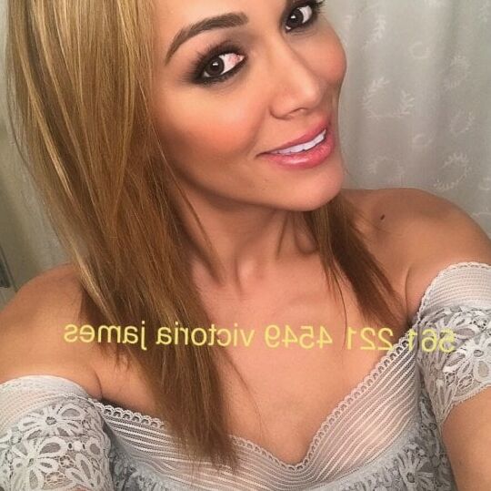 Victoria James Escort