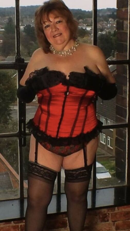 Helen Lincs ... Faceb