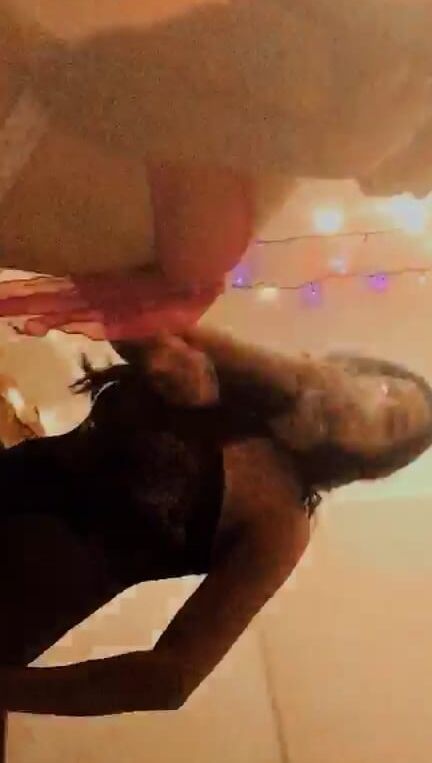 Columbian lez smoking whore Kelly Cuesta