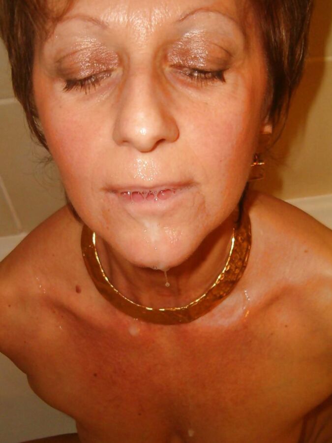 Cum on my UK wife