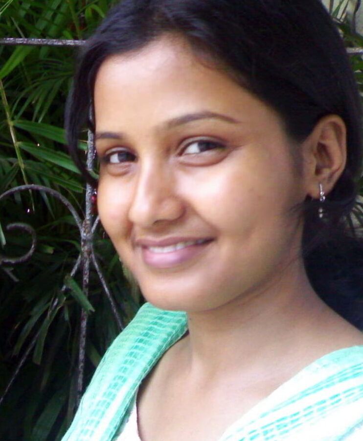 Sri lankan girl