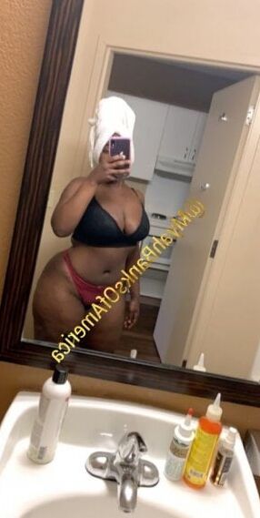 MYAH BANKS ESCORT