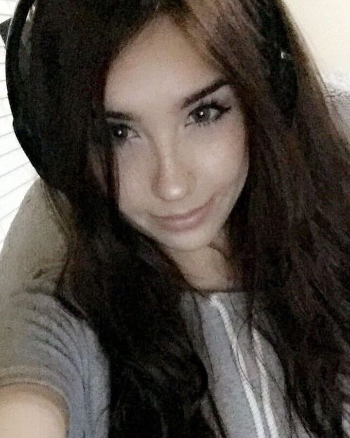 ADORABLE HOTTIE