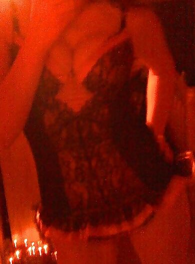 Pics of Lisa from an old account