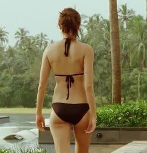 Anushka sharma in bikini sexy hot