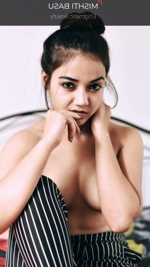 Unknown Desi Girl (leaked nudes)