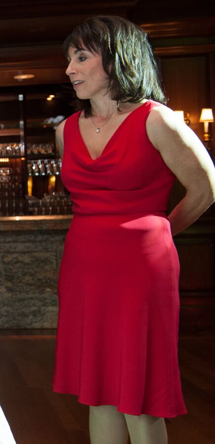 Real-Life Mature Jew Wife in Nude Pantyhose