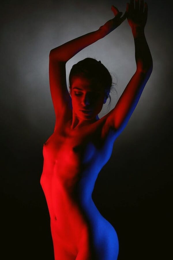 Chiara Bianchino posing naked march