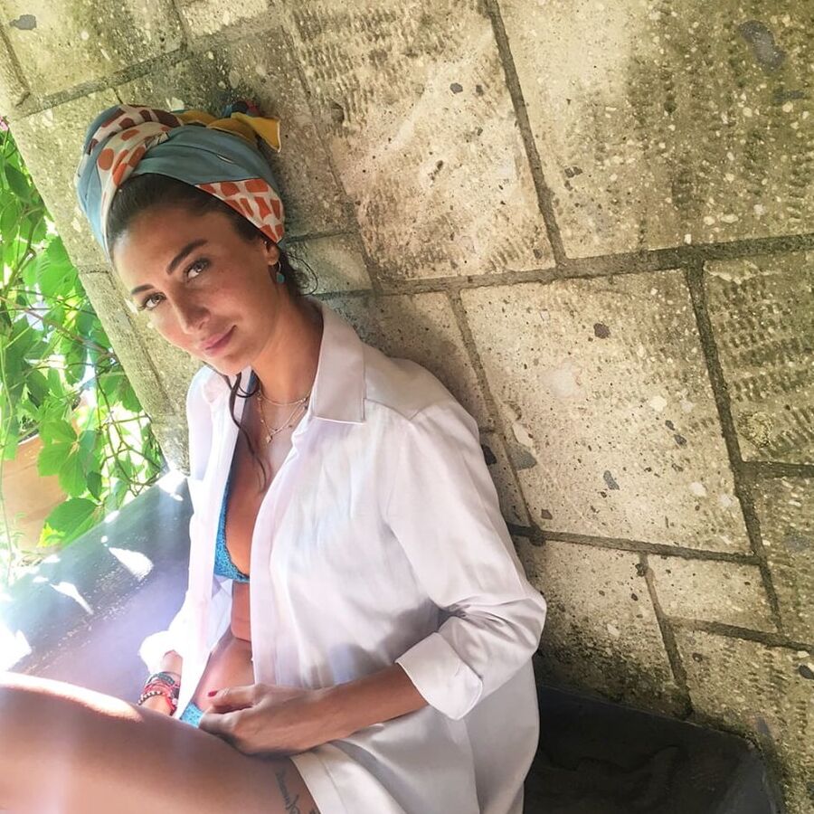 Sexy Turkish actress Merve Oflaz