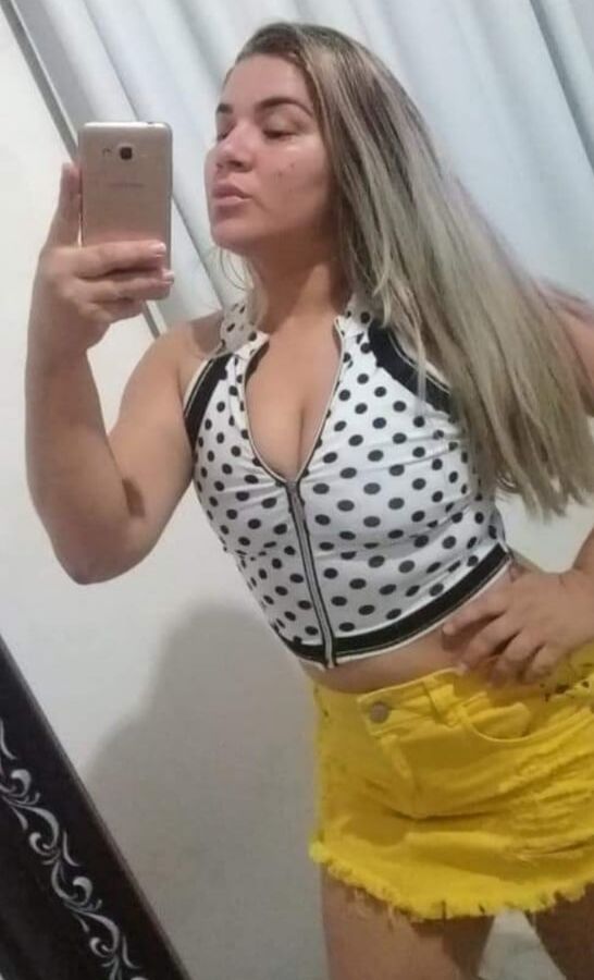 My sexy aunt - comment and tribute