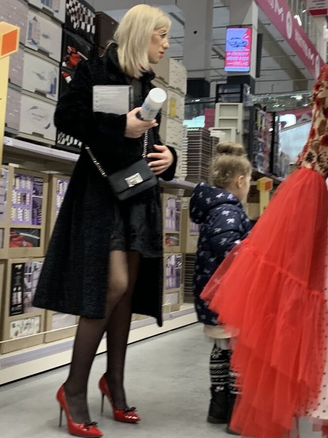 Beautiful milf sexy mom