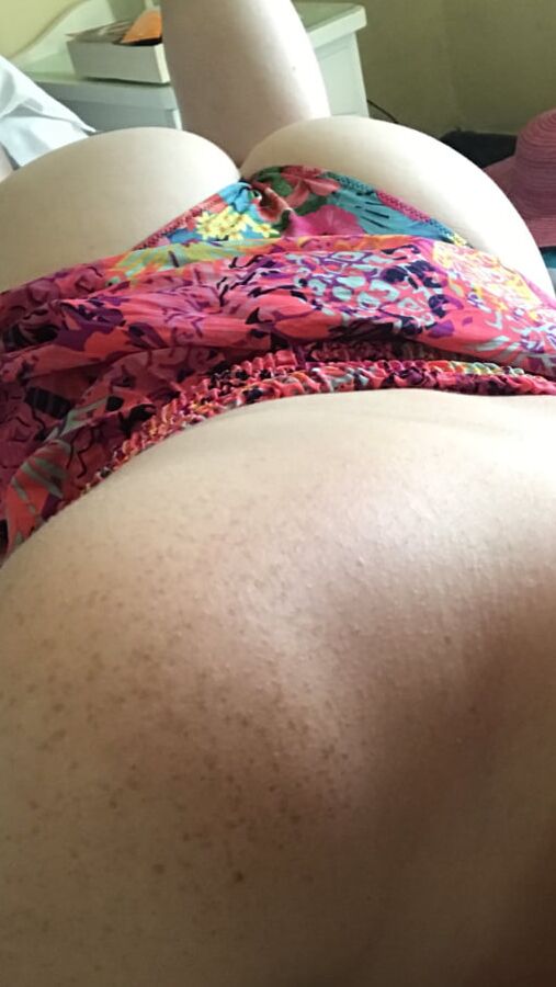 Blondie cum action
