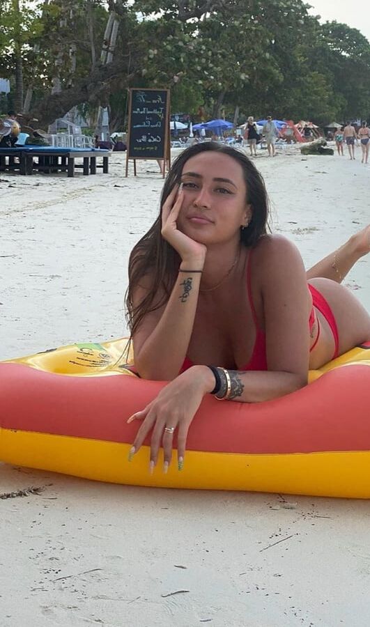 Astrid Nelsia - Sexy Asian Babe