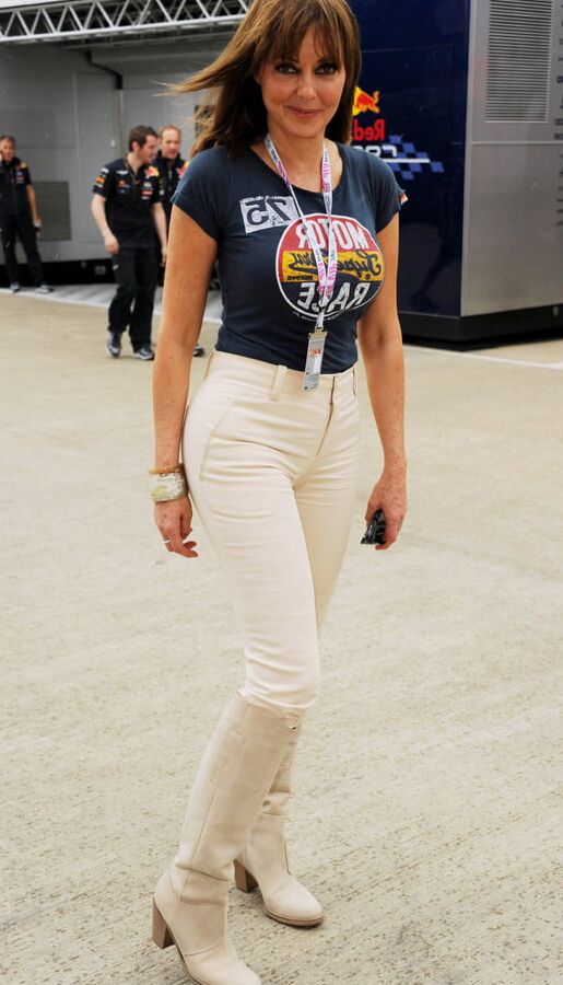 Carol Vorderman wearing Boots no.