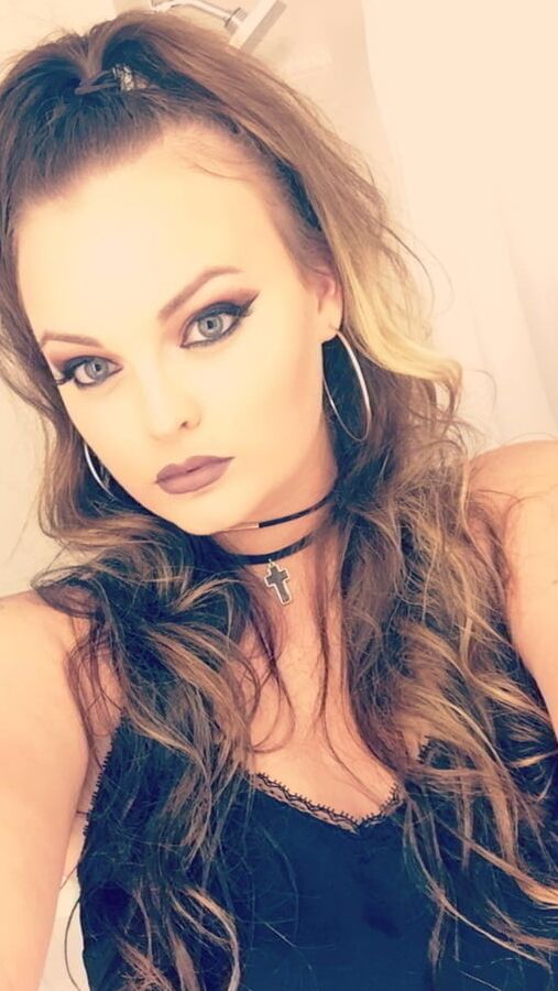 Lindsey Nicole Exposed