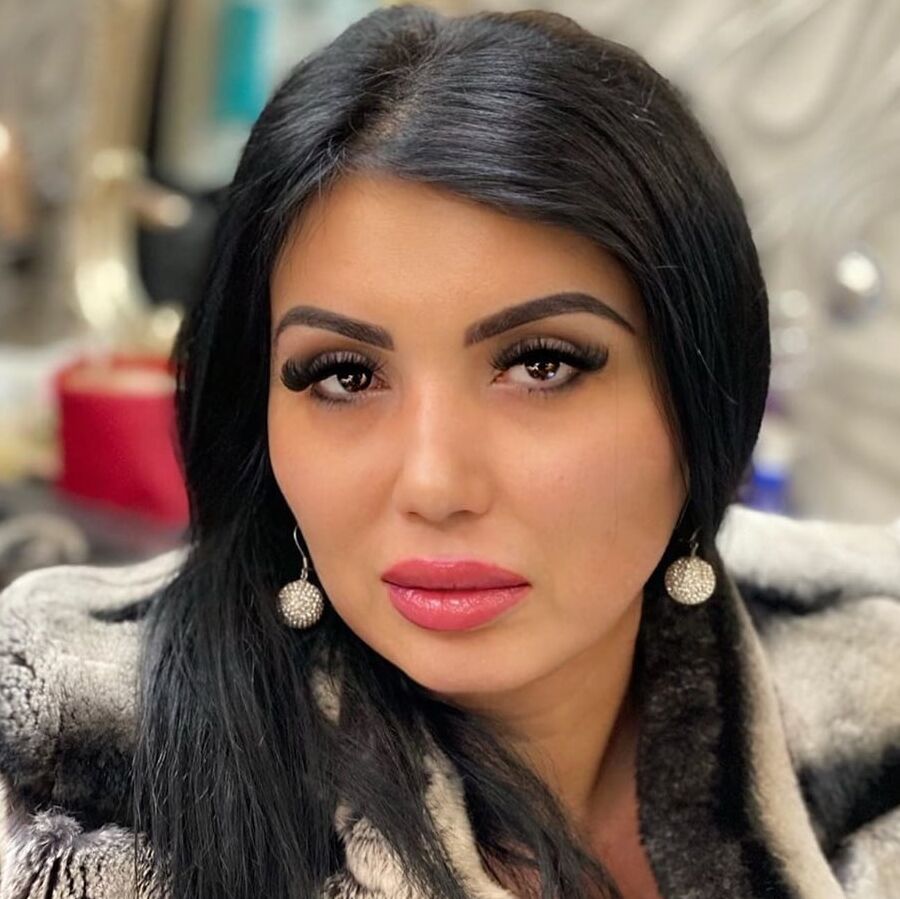 Adriana Bahmuteanu
