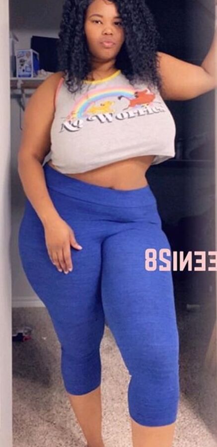 Chunky thick bbw pear queeni