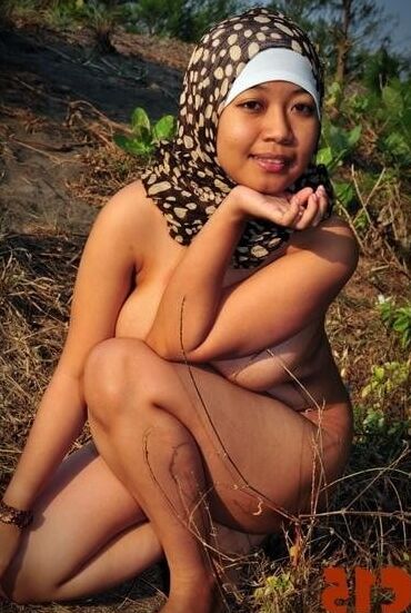 Asian hijab indo jilbab malay tudung