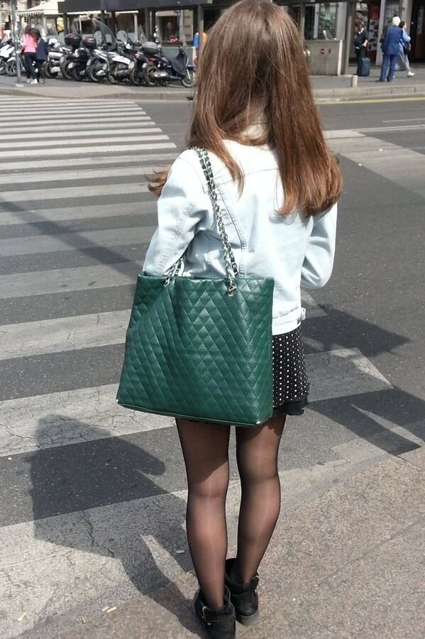 Street Pantyhose - Unaware Cunny on the Street