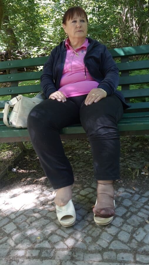 Nylon granny
